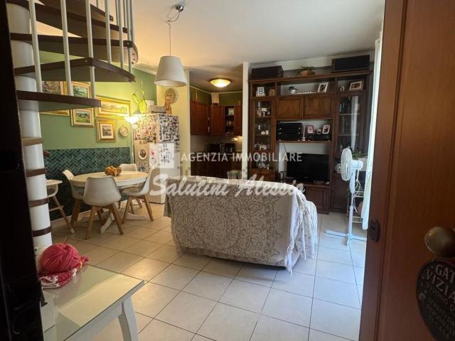 Appartamento in vendita di 100 m² in Via dell&apos Argine, 21