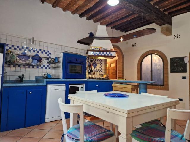Appartamento in vendita di 100 m² in Via della Chiesa