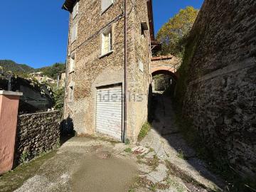 Riomagno, Massa-Carrara, Liguria - Giardino