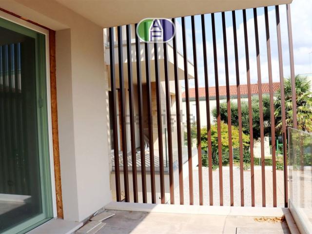 Appartamento in vendita di 100 m² in Via della Fonda, 3