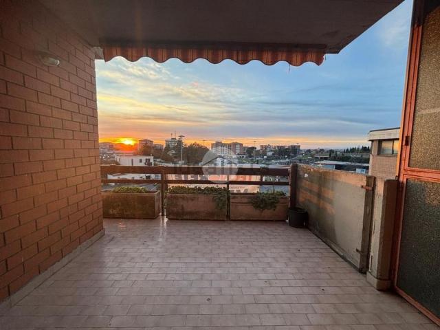 Appartamento in vendita di 100 m² in Via della Palazzina, 243