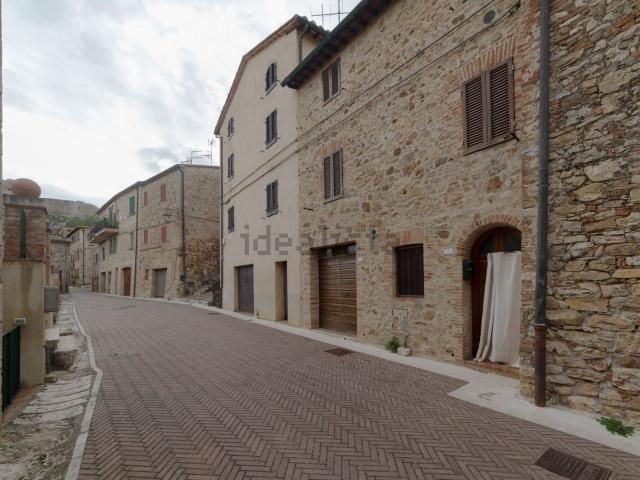 Appartamento in vendita di 100 m² in Via della Piana