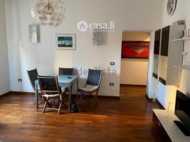 Appartamento in vendita di 100 m² in Via della Pina d&apos Oro, 20