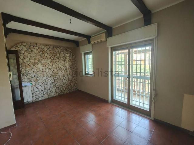 Appartamento in vendita di 100 m² in Via della Regione