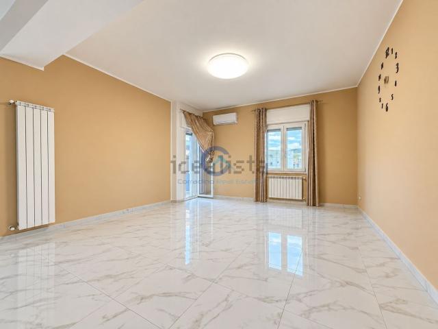 Appartamento in vendita di 100 m² in Via della Resistenza
