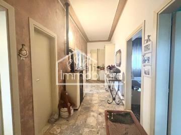 Appartamento in vendita di 100 m² in Via della Vergine, 23