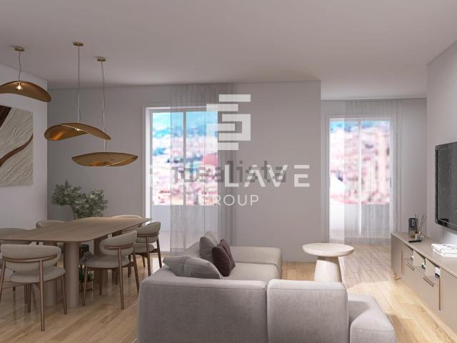 Appartamento in vendita di 100 m² in Via della Villa Demidoff, 10