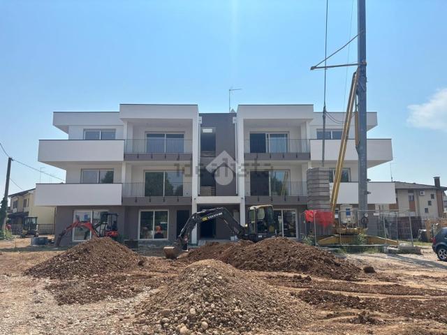 Appartamento in vendita di 100 m² in Via delle Alpi, 40