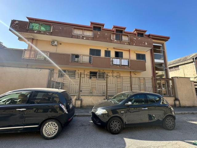 Appartamento in vendita di 100 m² in Via delle Azalee, 15