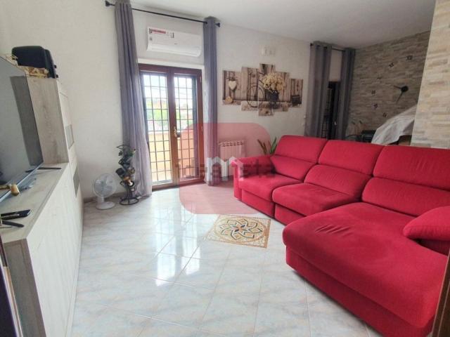 Appartamento in vendita di 100 m² in Via delle Orchidee