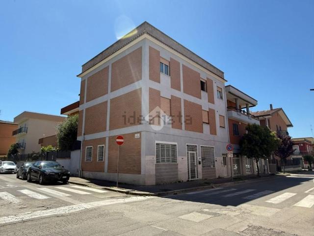 Appartamento in vendita di 100 m² in Via delle Margherite, 190