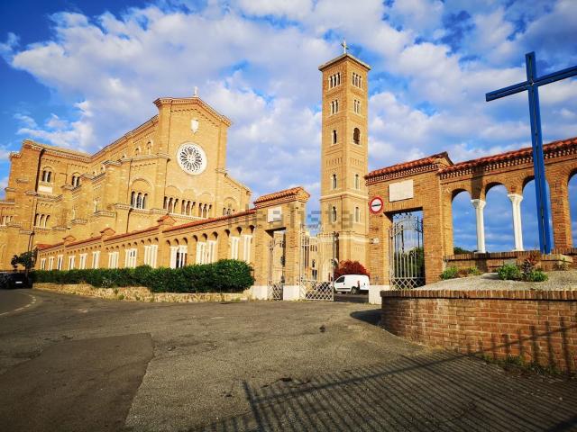 Appartamento in vendita di 100 m² in Via delle Mimose, 7