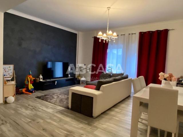Appartamento in vendita di 100 m² in Via di Ponente