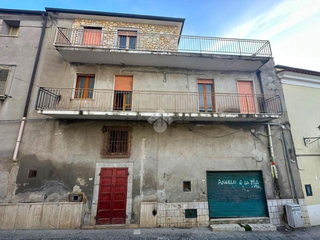 Appartamento in vendita di 100 m² in Via Duca Degli Abruzzi