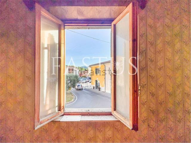 Appartamento in vendita di 100 m² in Via Egidio Pollacci