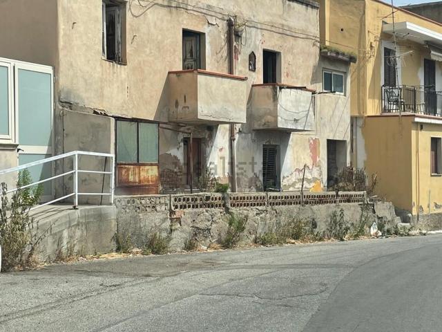 Appartamento in vendita di 100 m² in Via Eremo Botte