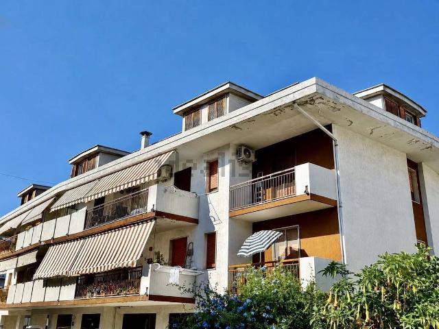 Appartamento in vendita di 100 m² in Via Ernesto Rossi, 14
