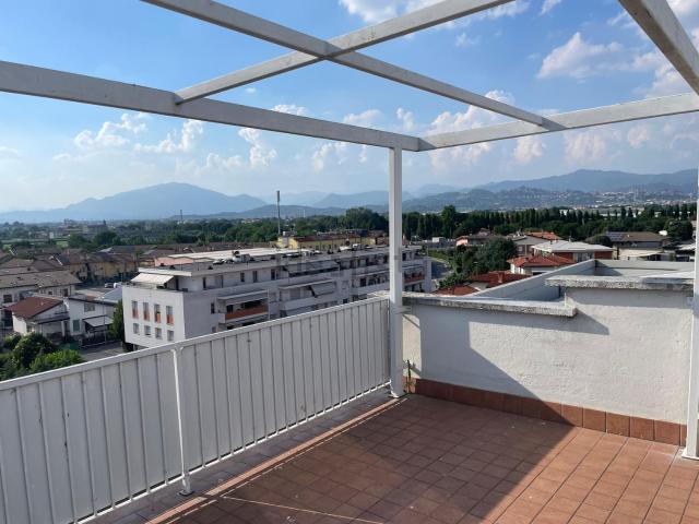 Appartamento in vendita di 100 m² in Via Esterna del Molino