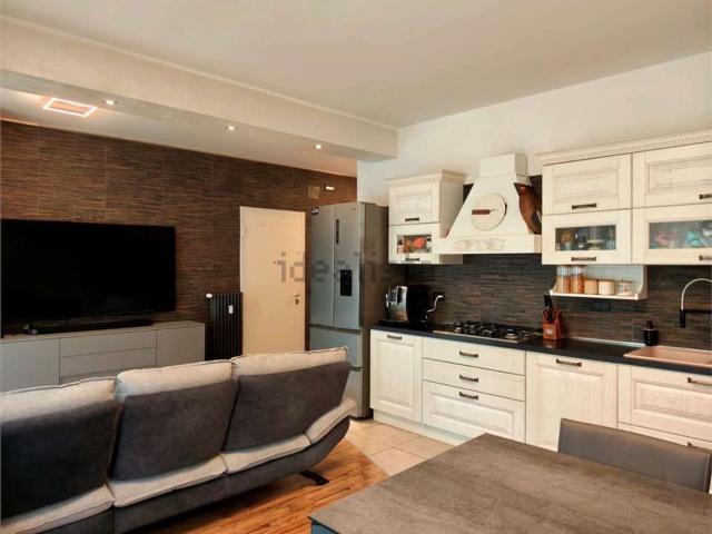 Appartamento in vendita di 100 m² in Via Esiodo