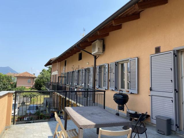 Appartamento in vendita di 100 m² in Via Ex Combattenti, 3
