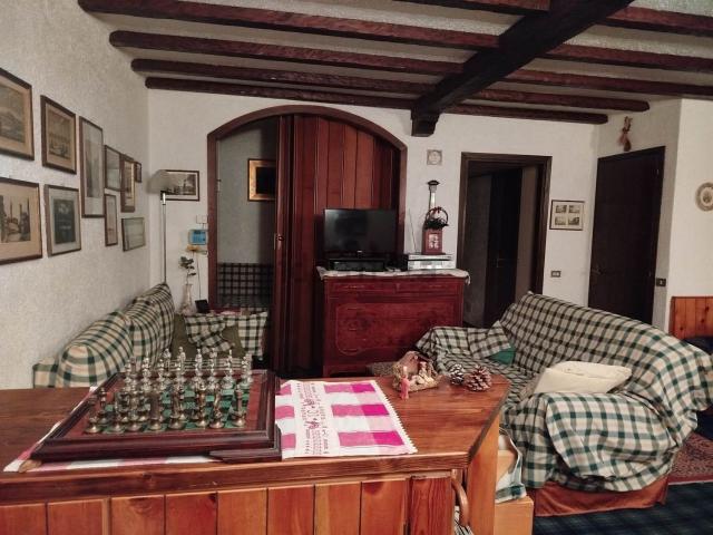 Appartamento in vendita di 100 m² in Via Fodestal di Montecampione, 2