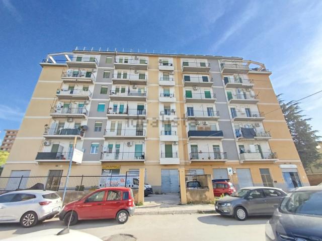 Appartamento in vendita di 100 m² in Via Federico de Roberto