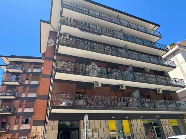 Appartamento in vendita di 100 m² in Via Ferrarecce, 82