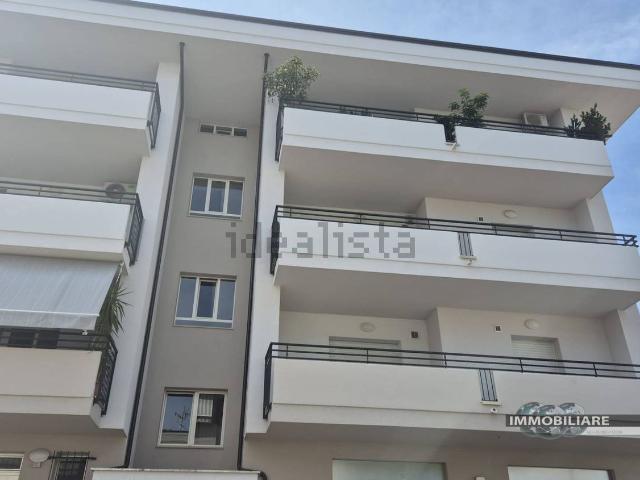 Appartamento in vendita di 100 m² in Via Firenze, 101