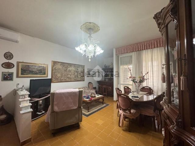 Appartamento in vendita di 100 m² in Via Firenze, 2