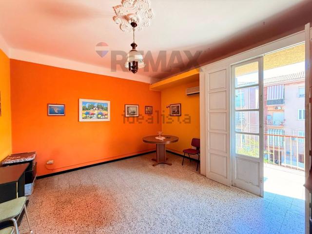 Appartamento in vendita di 100 m² in Via Francesco Mauceri, 31