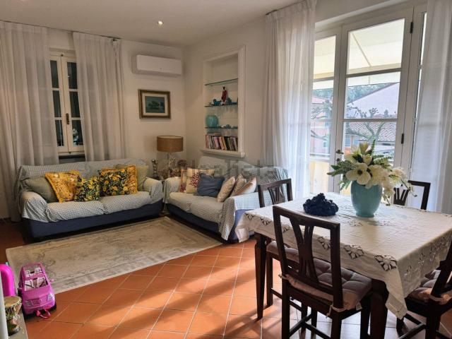 Appartamento in vendita di 100 m² in Via Francesco Crispi