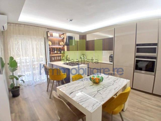 Appartamento in vendita di 100 m² in Via Francesco Crispi, 2