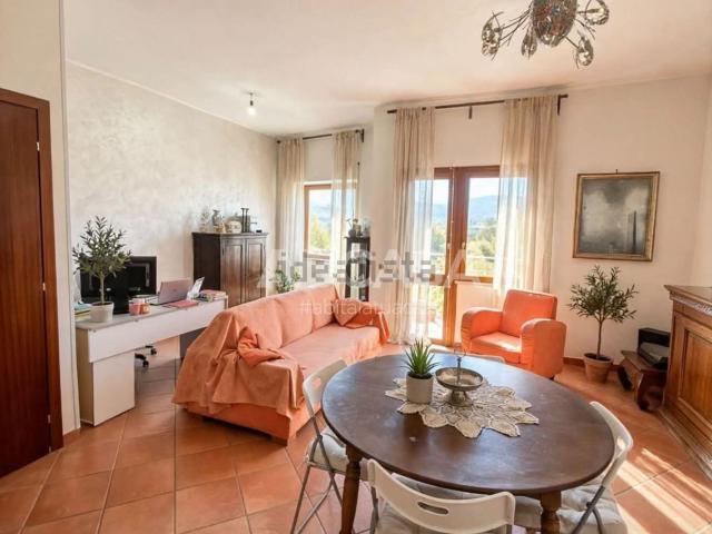 Appartamento in vendita di 100 m² in Via Francesco Crispi
