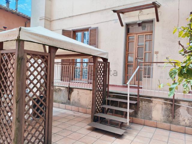 Appartamento in vendita di 100 m² in Via Francesco Suriano