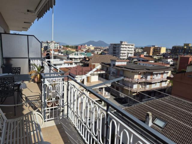Appartamento in vendita di 100 m² in Via Fratelli Maristi, 48