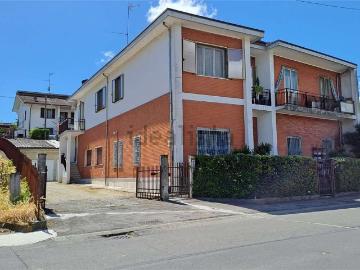 Appartamento in vendita di 100 m² in Via Fratelli Vigorelli, 100