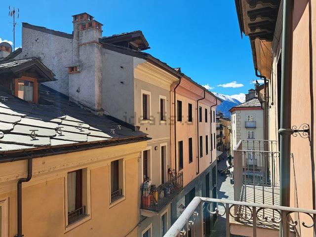 Appartamento in vendita di 94 m² in Via Jean Baptiste de Tillier