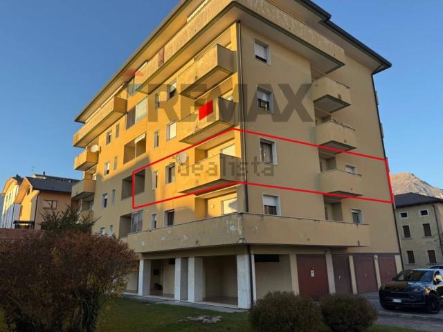 Appartamento in vendita di 100 m² in Via L. Alpago Novello, 11