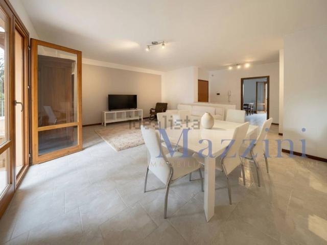 Appartamento in vendita di 100 m² in Via L. Quartieri