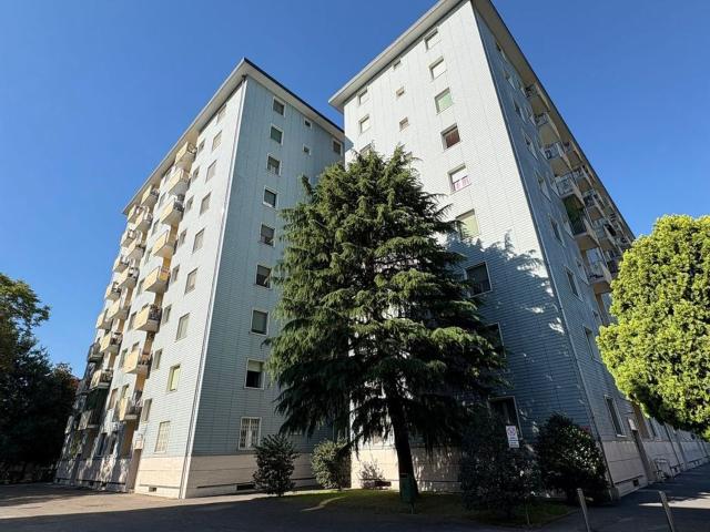 Appartamento in vendita di 100 m² in Via Lodovico Il Moro, 105