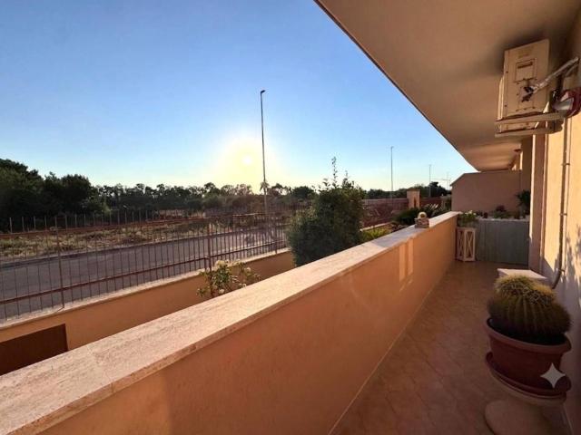 Appartamento in vendita di 100 m² in Via Lago di Garda, 55