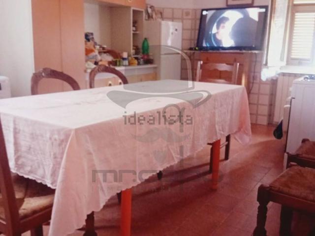 Appartamento in vendita di 100 m² in Via Leandro Biselli, 23