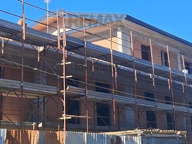 Appartamento in vendita di 100 m² in Via Lenin