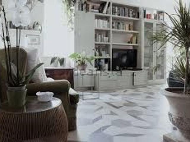 Appartamento in vendita di 100 m² in Via Libia, 25