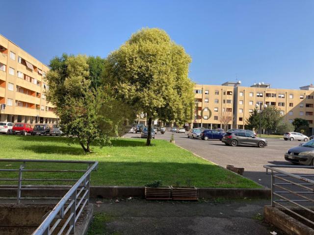 Appartamento in vendita di 100 m² in Via Lione, 3