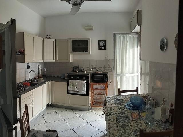 Appartamento in vendita di 100 m² in Via Luigi Doumontier, 1