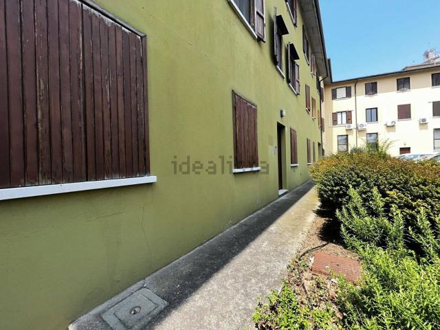 Appartamento in vendita di 100 m² in Via Luigi Semenza, 33