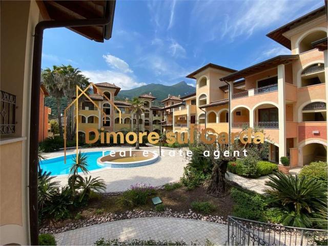 Appartamento in vendita di 100 m² in Via Lungolago Giuseppe Zanardelli