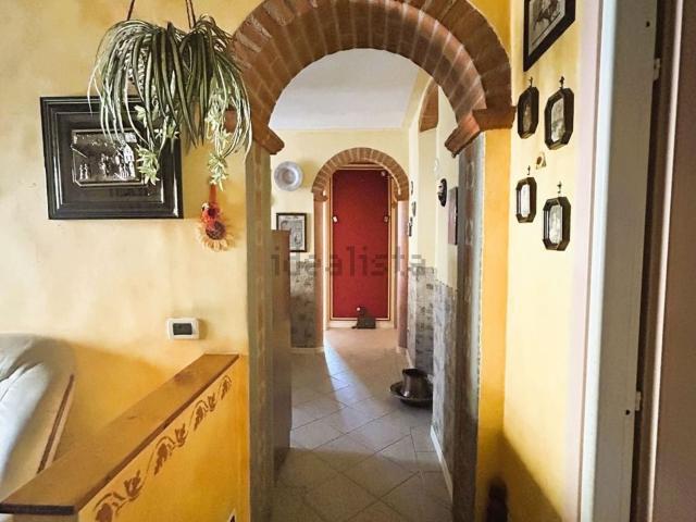 Appartamento in vendita di 100 m² in Via Modenese, 140