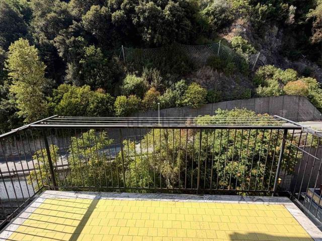Appartamento in vendita di 100 m² in Via Molassana